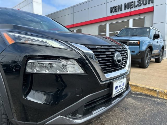Used 2023 Nissan Rogue SL AWD/4WD image 4