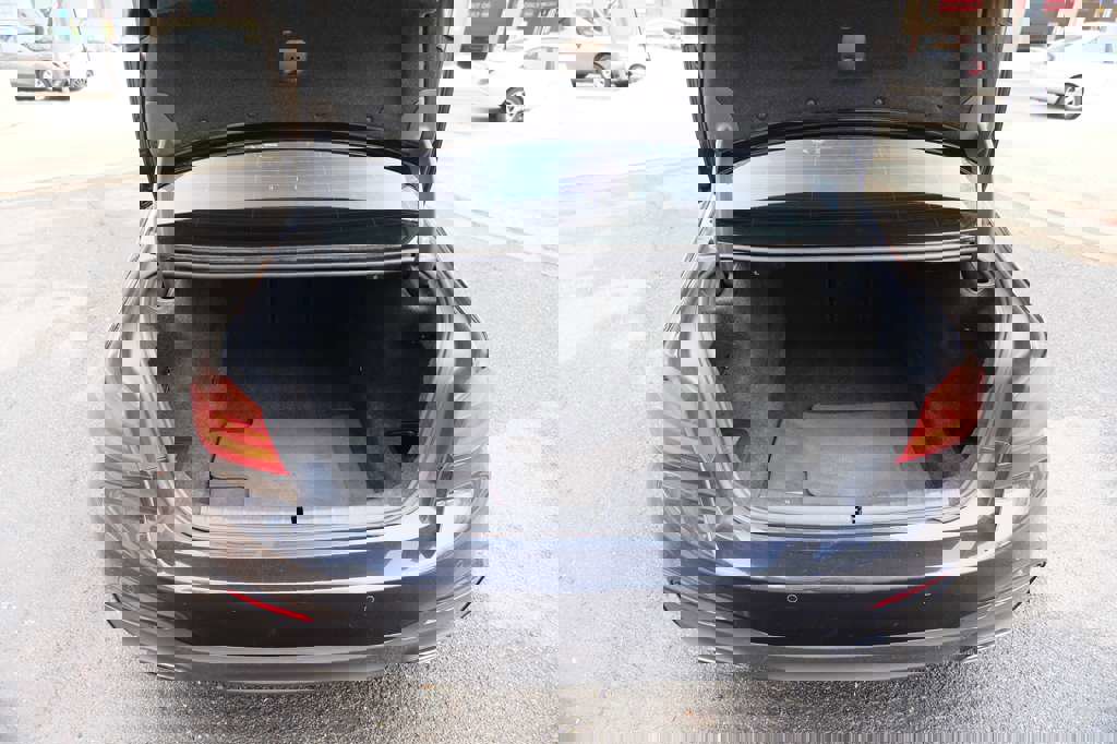 Used 2019 BMW 540i xDrive w/ M Sport Package image 10