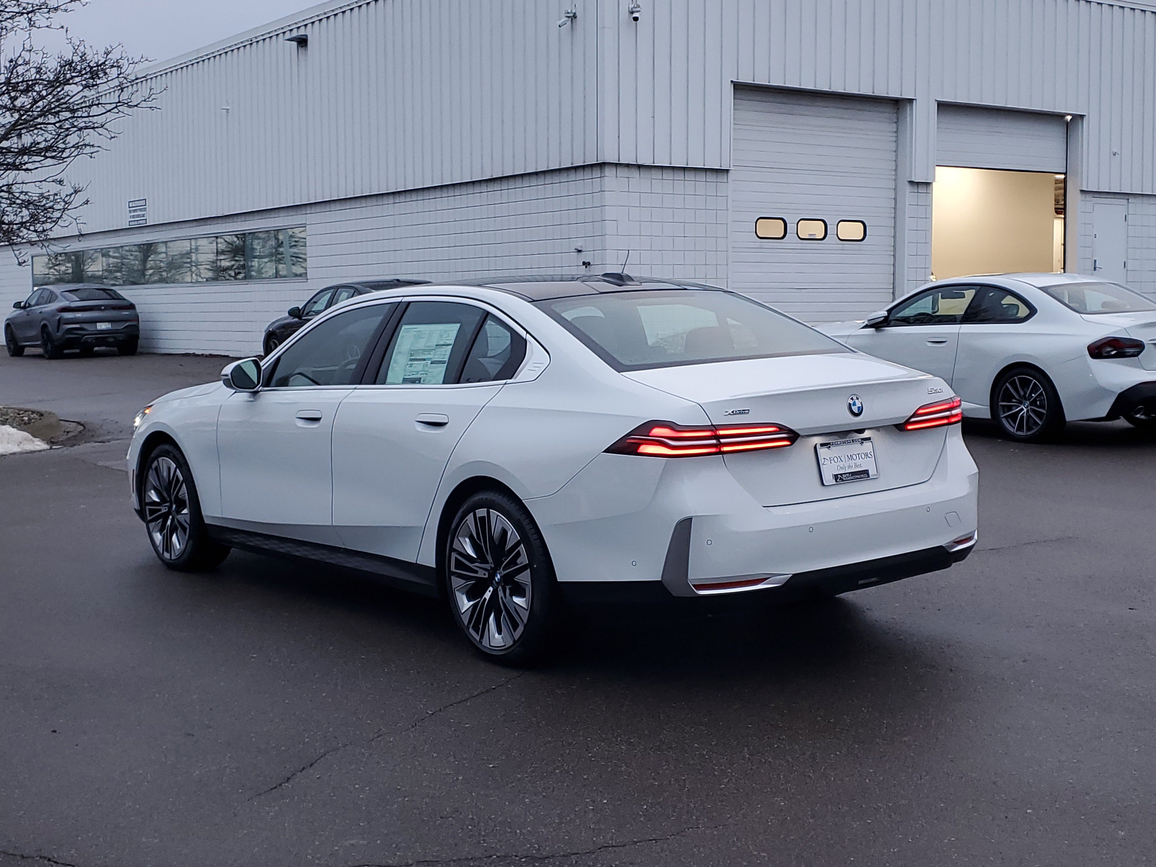 New 2026 BMW 530i xDrive w/ Premium Package video 2