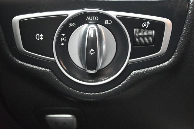Used 2018 Mercedes-Benz C 300 Sedan image 19