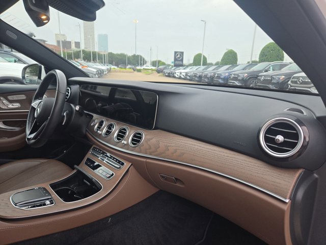 Certified 2022 Mercedes-Benz E 350 4MATIC Sedan image 21