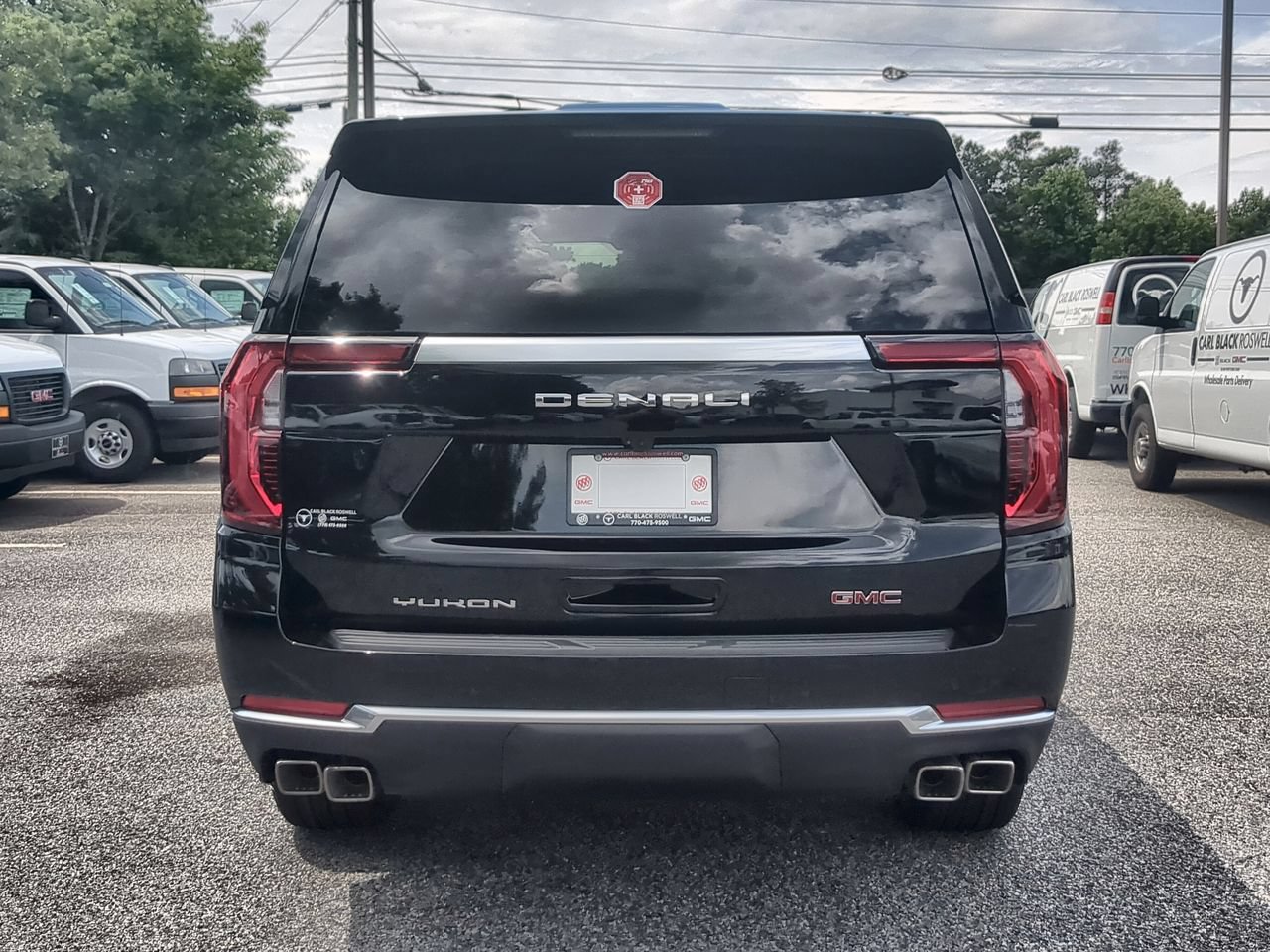Used 2026 GMC Yukon XL Denali w/ Sun & Power Step Package AWD/4WD image 7