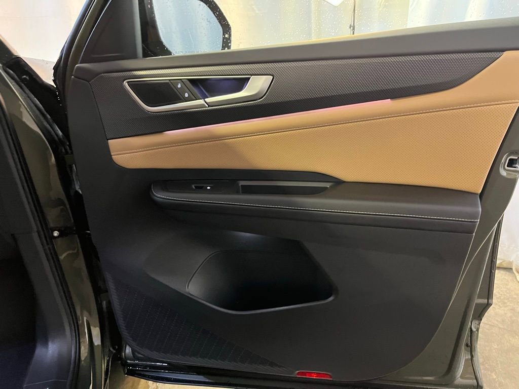 New 2026 Volkswagen Atlas Cross Sport SEL R-Line image 11