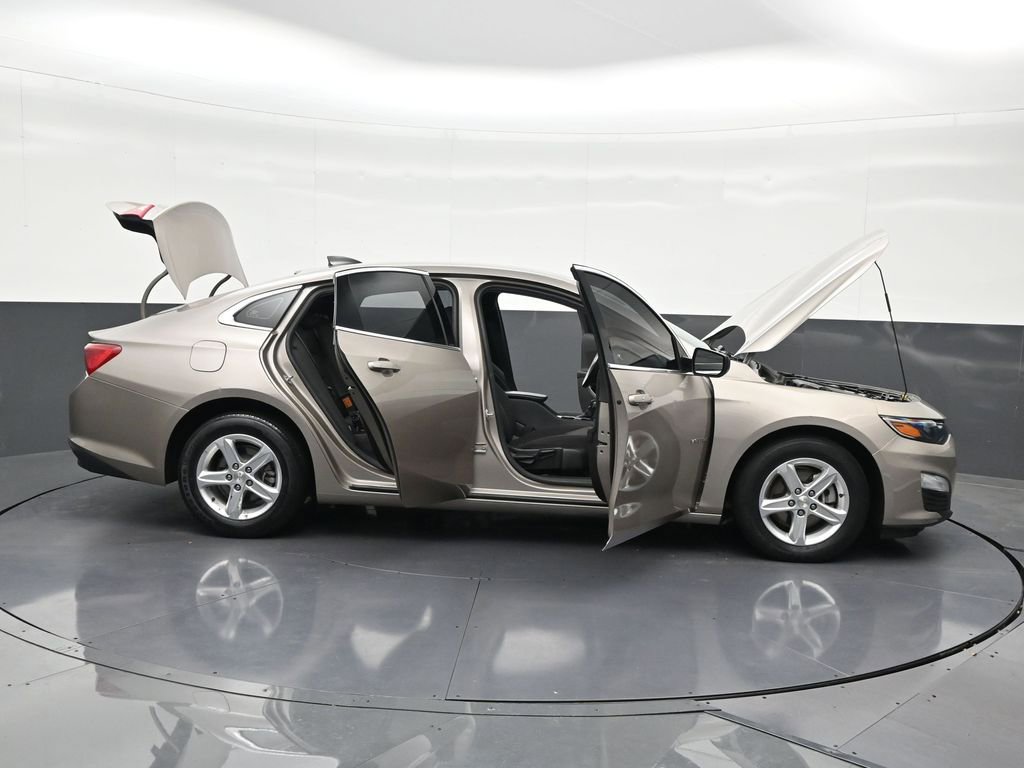 Used 2022 Chevrolet Malibu LS FWD image 37