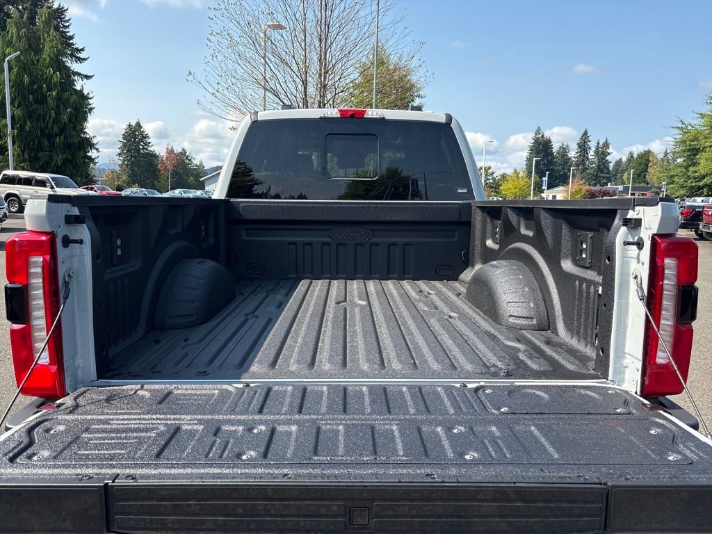 New 2026 Ford F350 Lariat w/ Black Appearance Package image 29