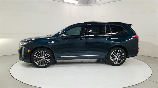 Used 2024 Cadillac XT6 Sport w/ Platinum Package image 5