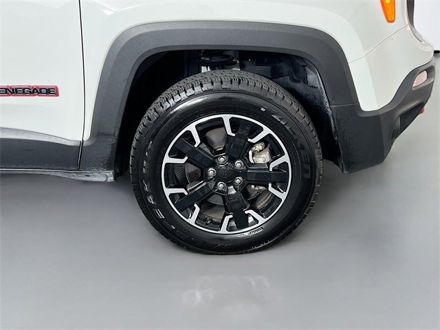Used 2023 Jeep Renegade Trailhawk image 36