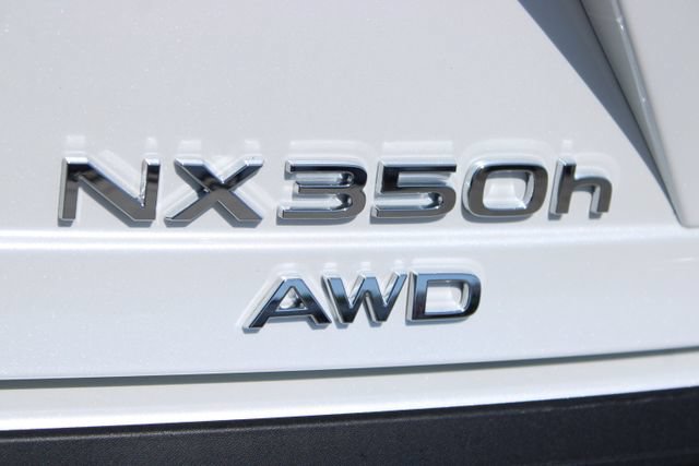 Used 2025 Lexus NX 350h AWD w/ Cold Area Package image 6