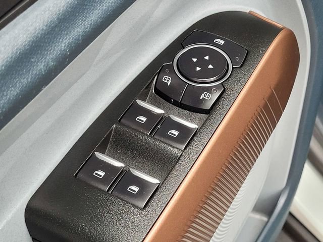 Used 2022 Ford Maverick Lariat w/ Lariat Luxury Package image 17