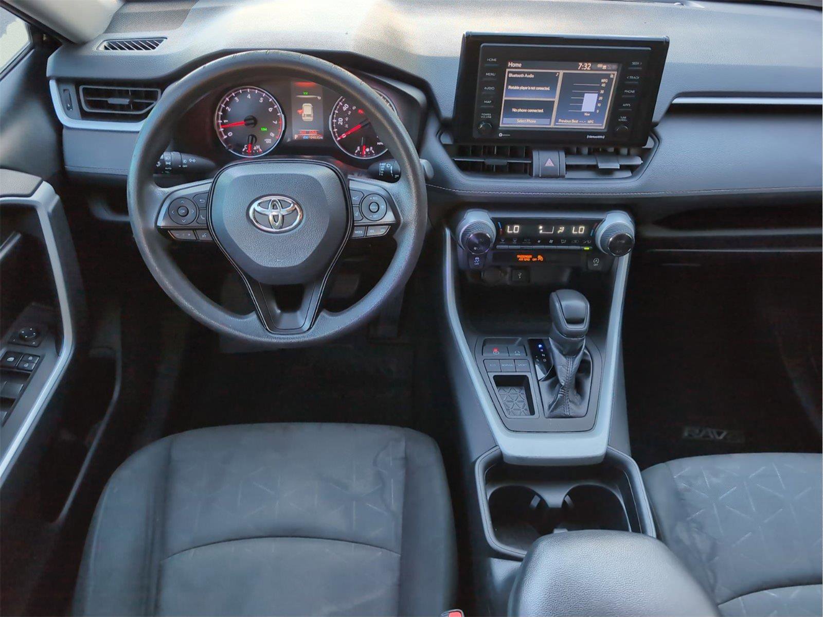 Used 2021 Toyota RAV4 XLE image 24