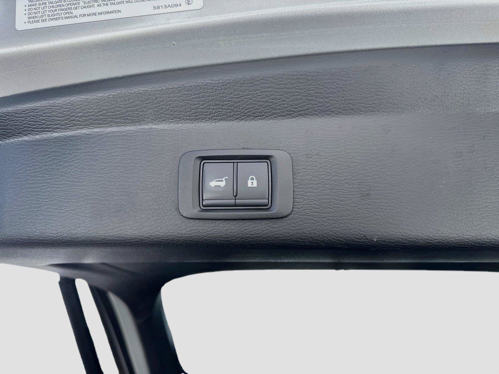 Used 2025 Mitsubishi Outlander SE AWD/4WD image 30