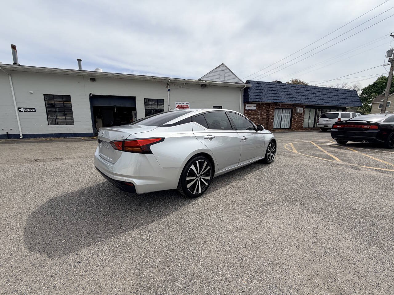Used 2020 Nissan Altima 2.5 SL FWD image 29