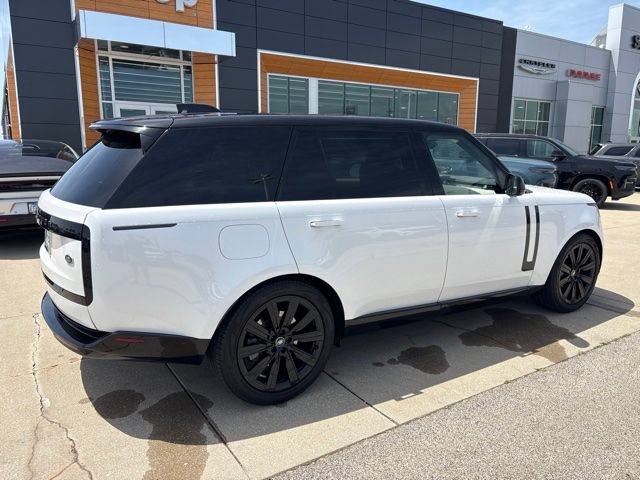 Used 2023 Land Rover Range Rover Long Wheelbase SE AWD/4WD image 5