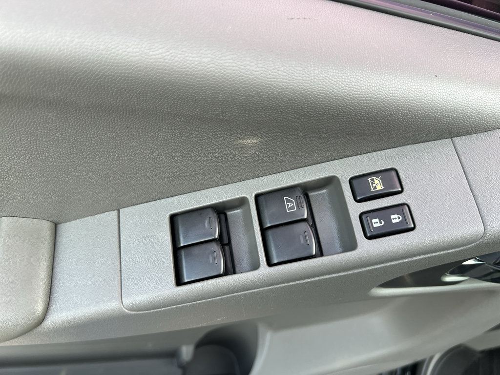 Used 2012 Nissan Frontier SV w/ Sport Appearance Pkg RWD image 23