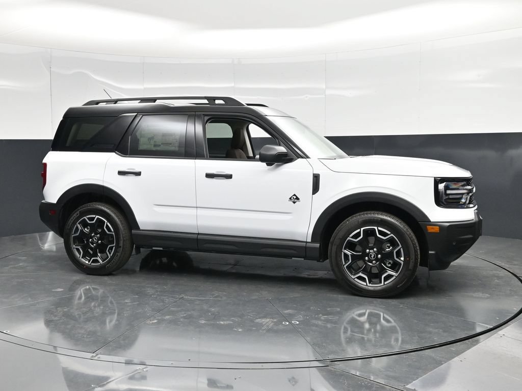 New 2026 Ford Bronco Sport Outer Banks w/ Outer Banks Tech Package+ AWD/4WD image 3