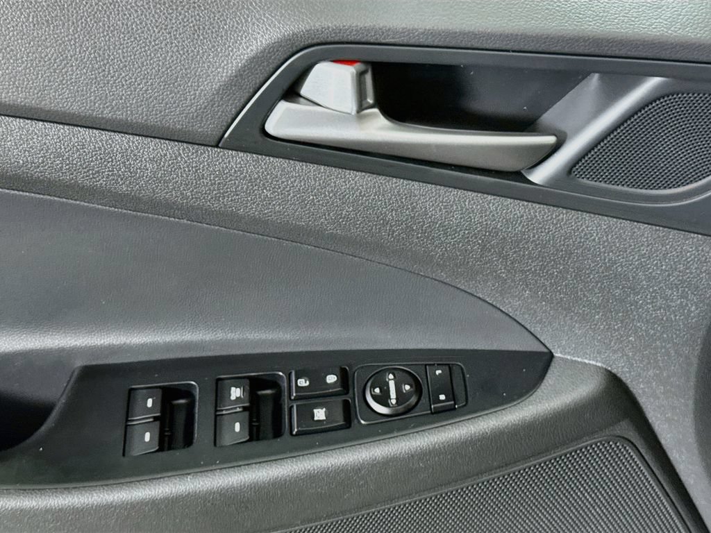 Used 2018 Hyundai Tucson SEL Plus FWD image 24