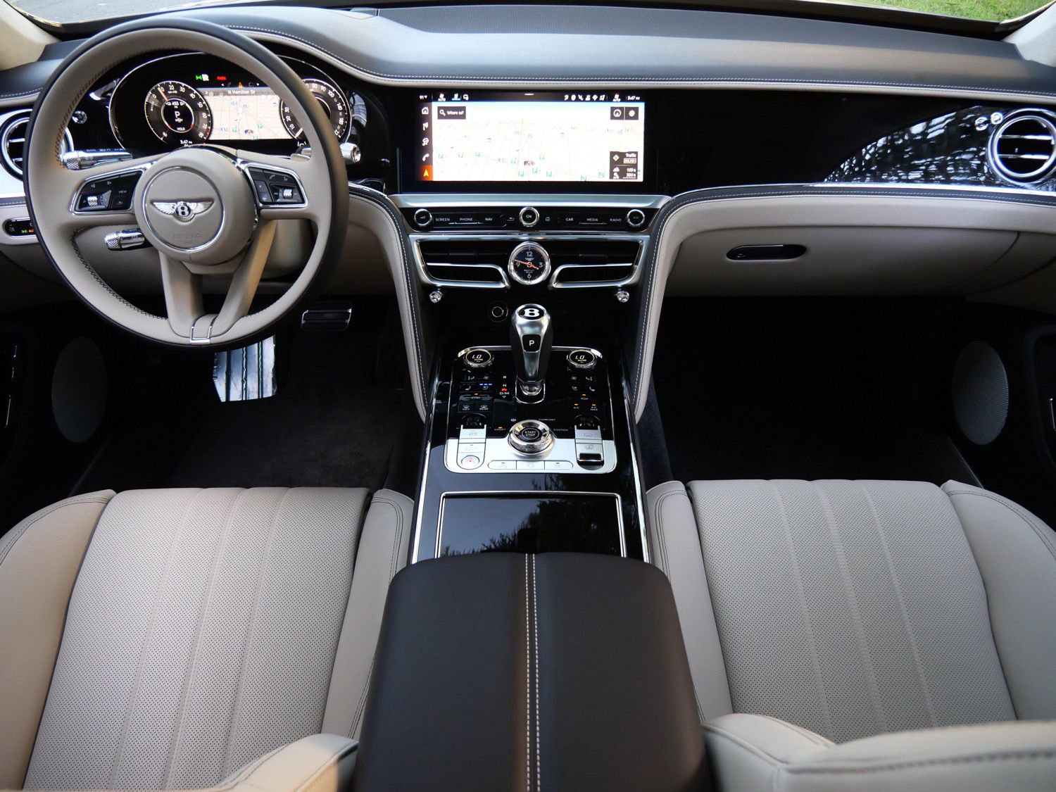 New 2026 Bentley Flying Spur Plug-In Hybrid AWD/4WD image 4