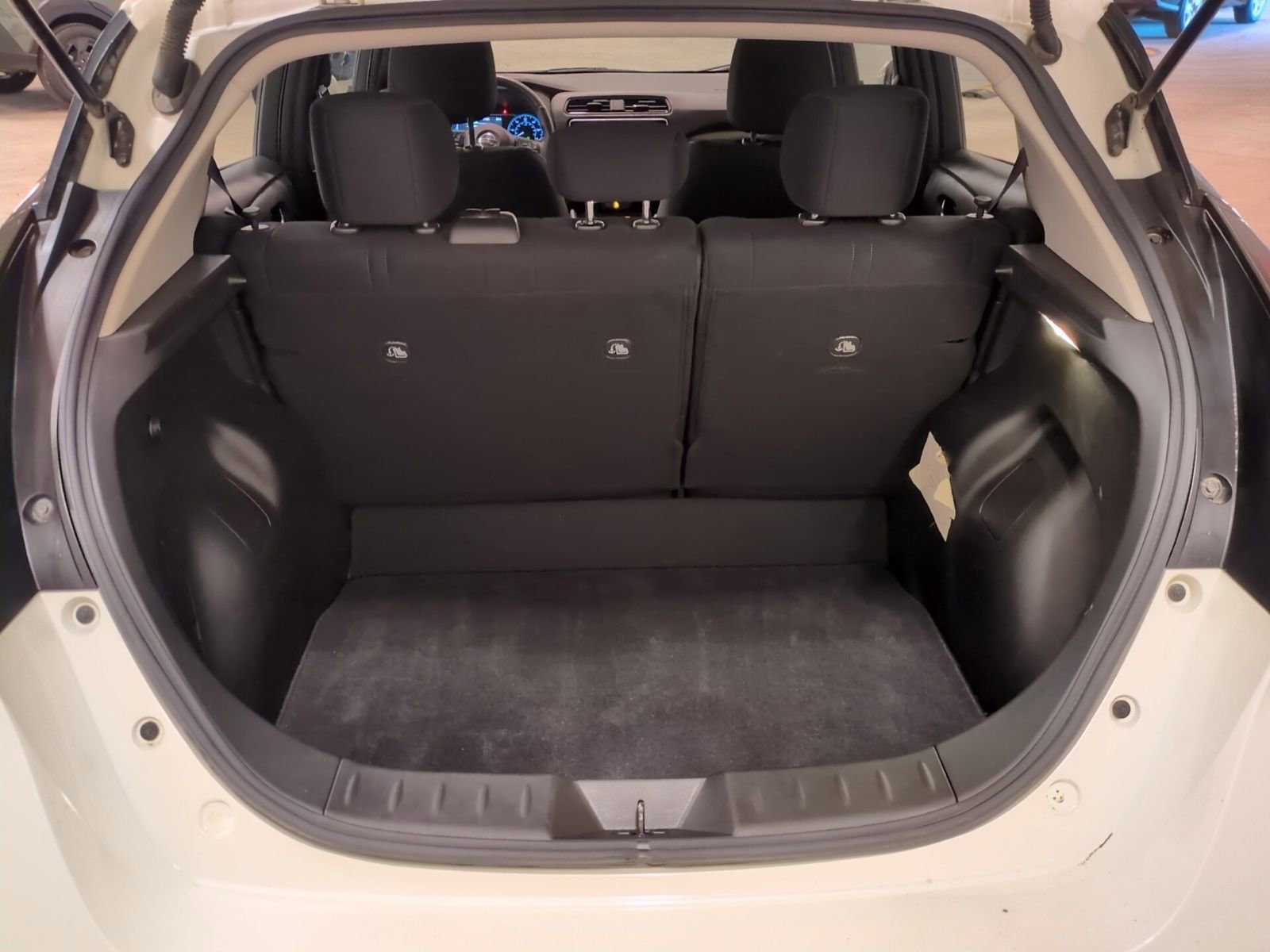 Used 2022 Nissan Leaf SV image 13