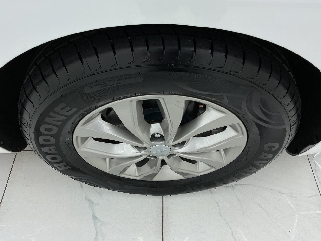Used 2020 Kia Sedona L FWD image 44
