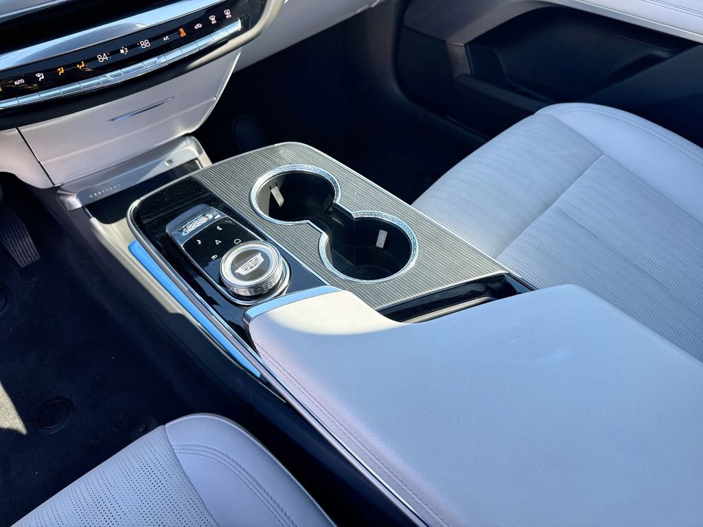 Used 2025 Cadillac Lyriq Luxury w/ LPO, Floor Liner Package image 24