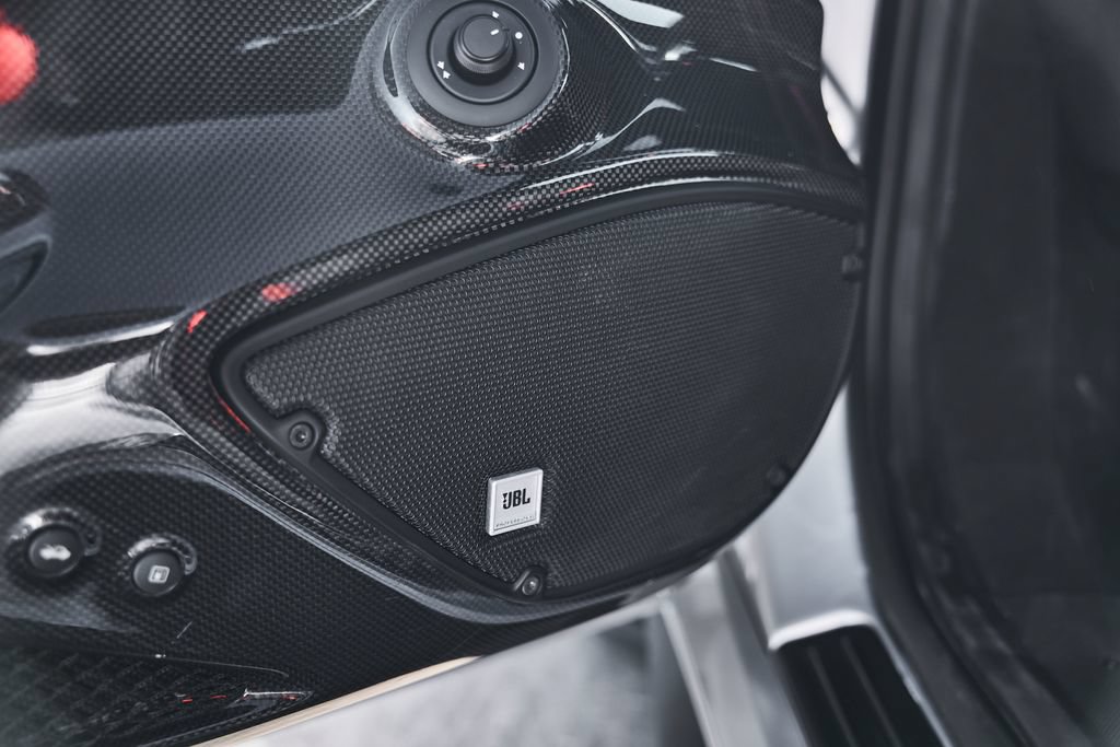 Used 2020 Ferrari 488 Pista Coupe RWD image 30