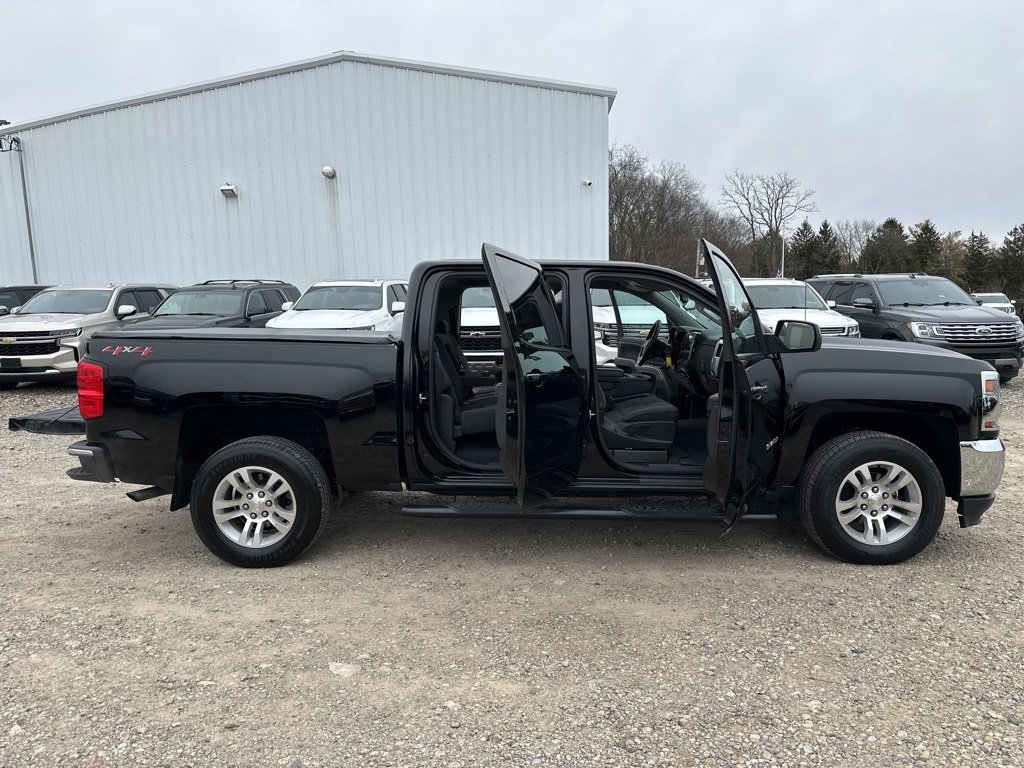 Used 2018 Chevrolet Silverado 1500 LT w/ All Star Edition image 30