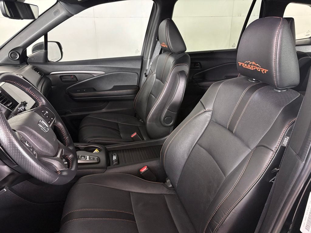 Used 2023 Honda Passport TrailSport image 17
