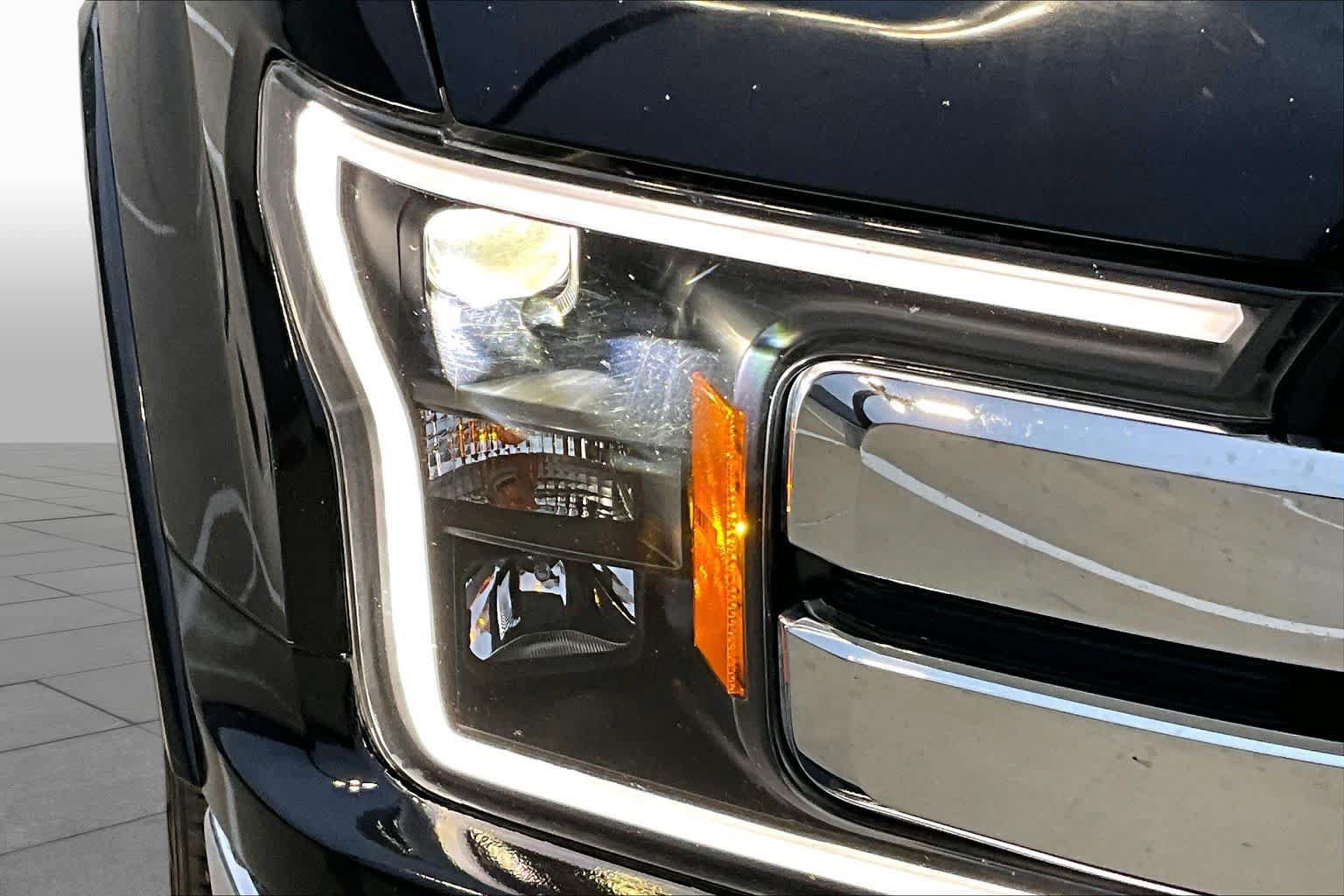 Used 2019 Ford F150 Lariat RWD image 29