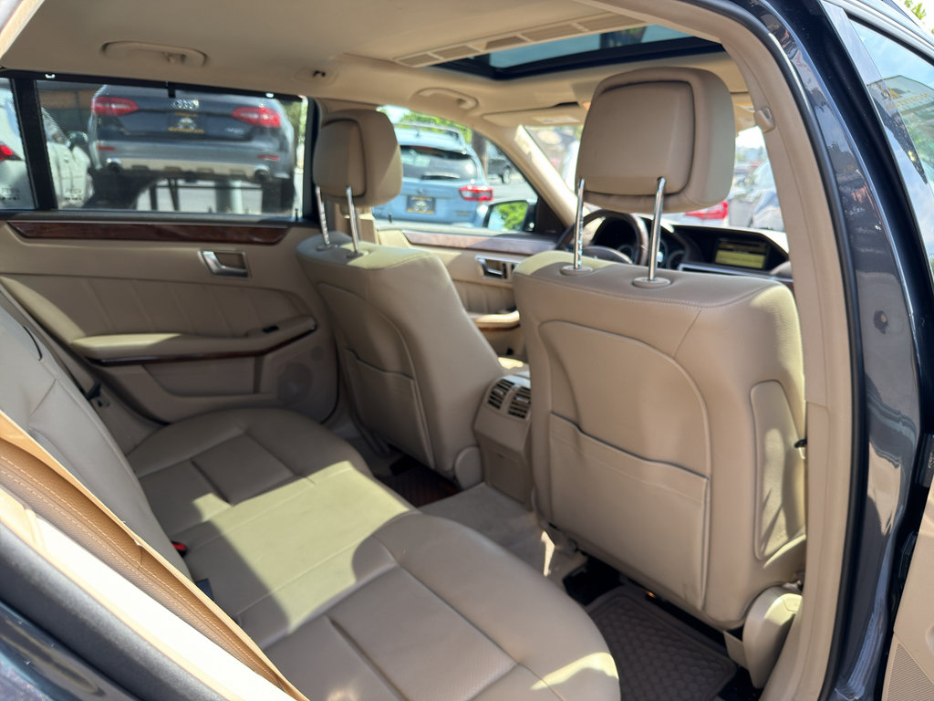 Used 2012 Mercedes-Benz E 350 4MATIC Wagon image 19