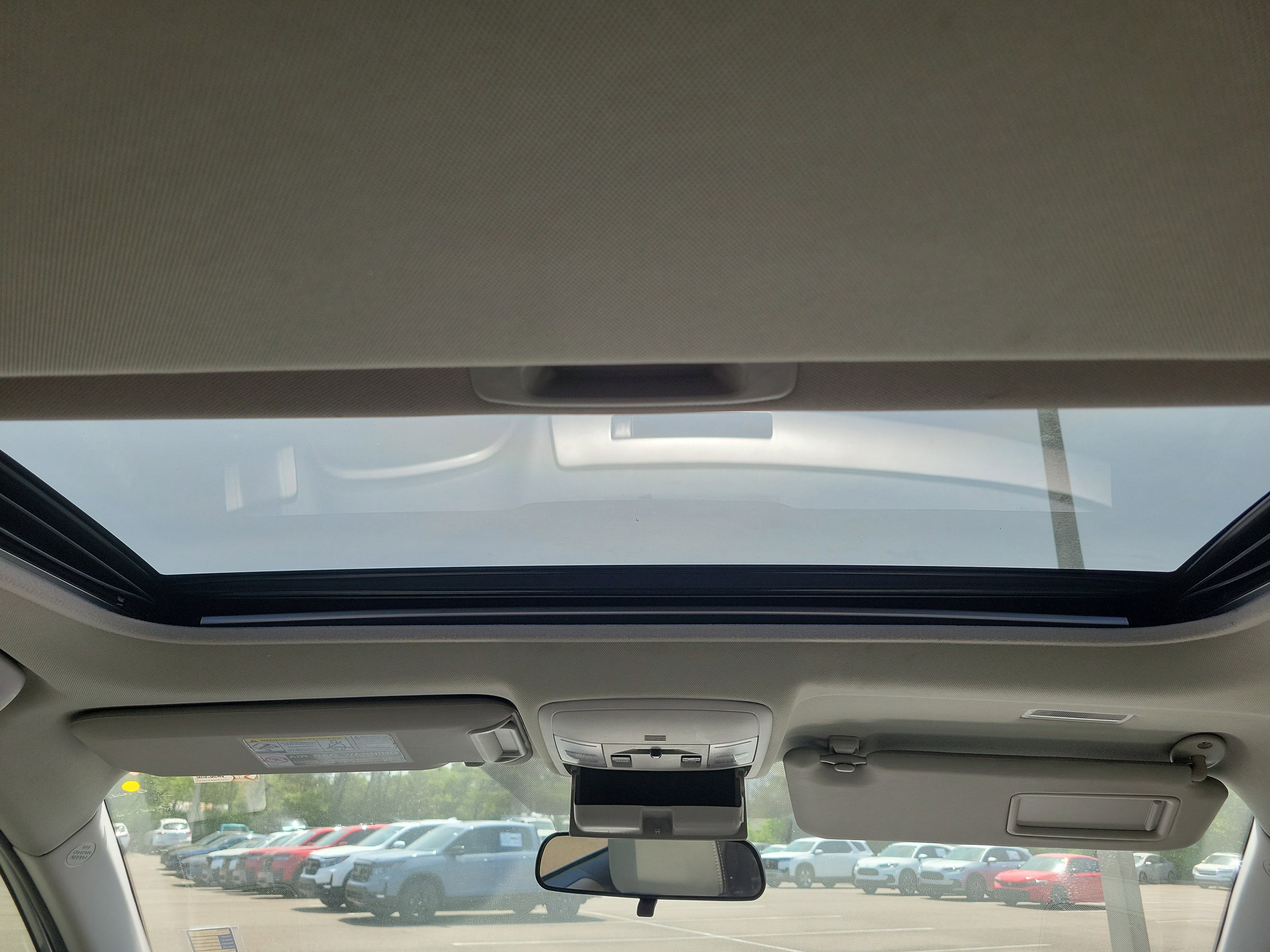 Used 2016 Toyota RAV4 XLE w/ Convenience Package image 11