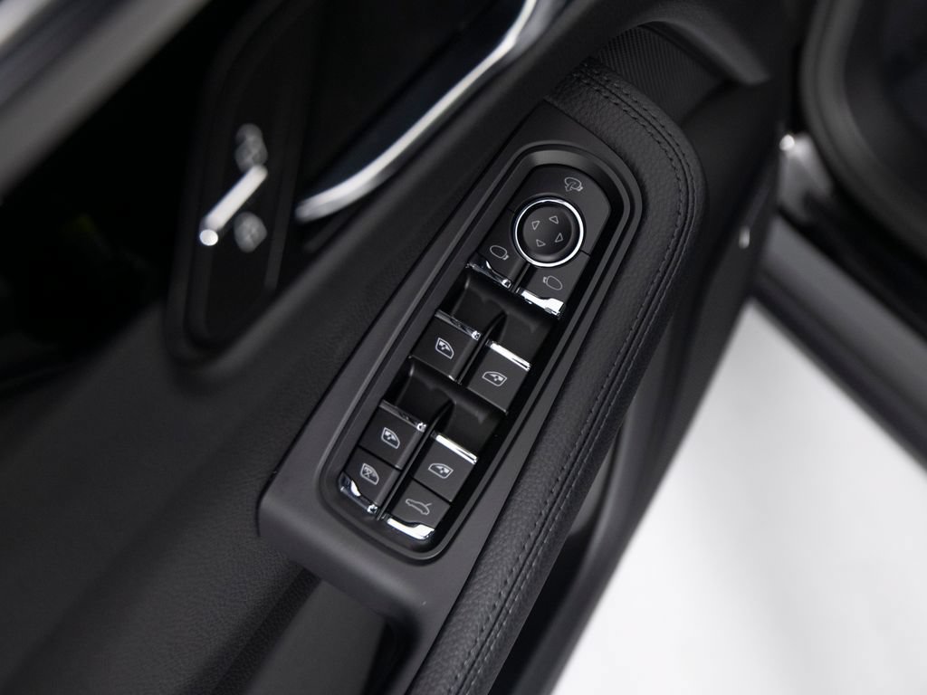 New 2026 Porsche Macan S AWD/4WD image 22