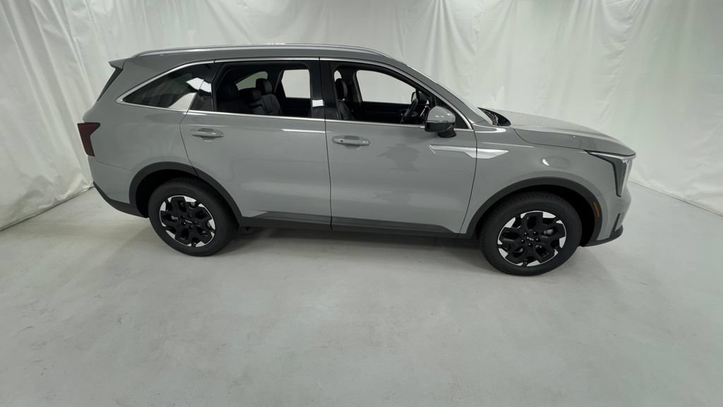 New 2026 Kia Sorento S AWD/4WD image 2
