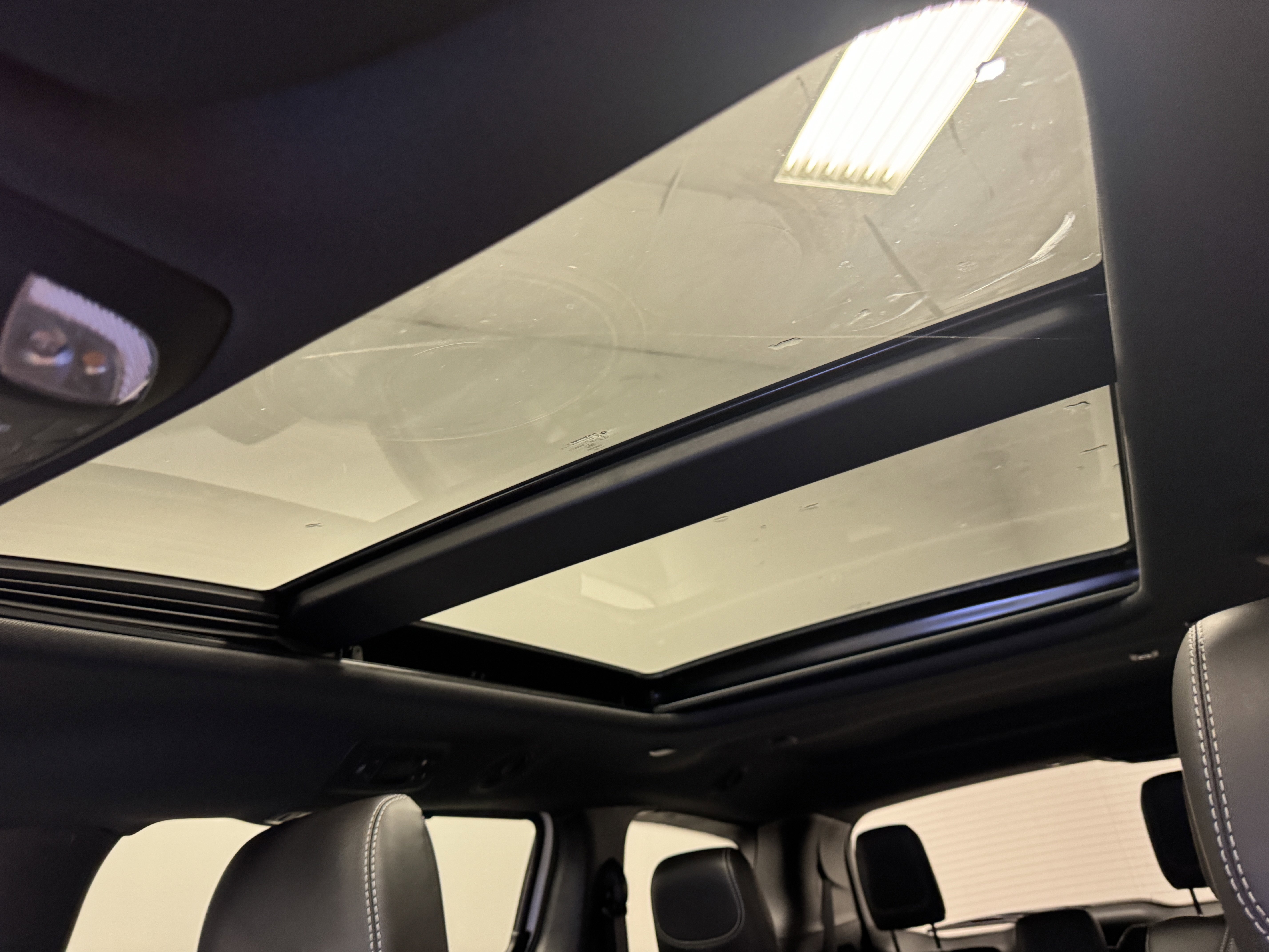 New 2026 Chrysler Pacifica Select FWD image 10