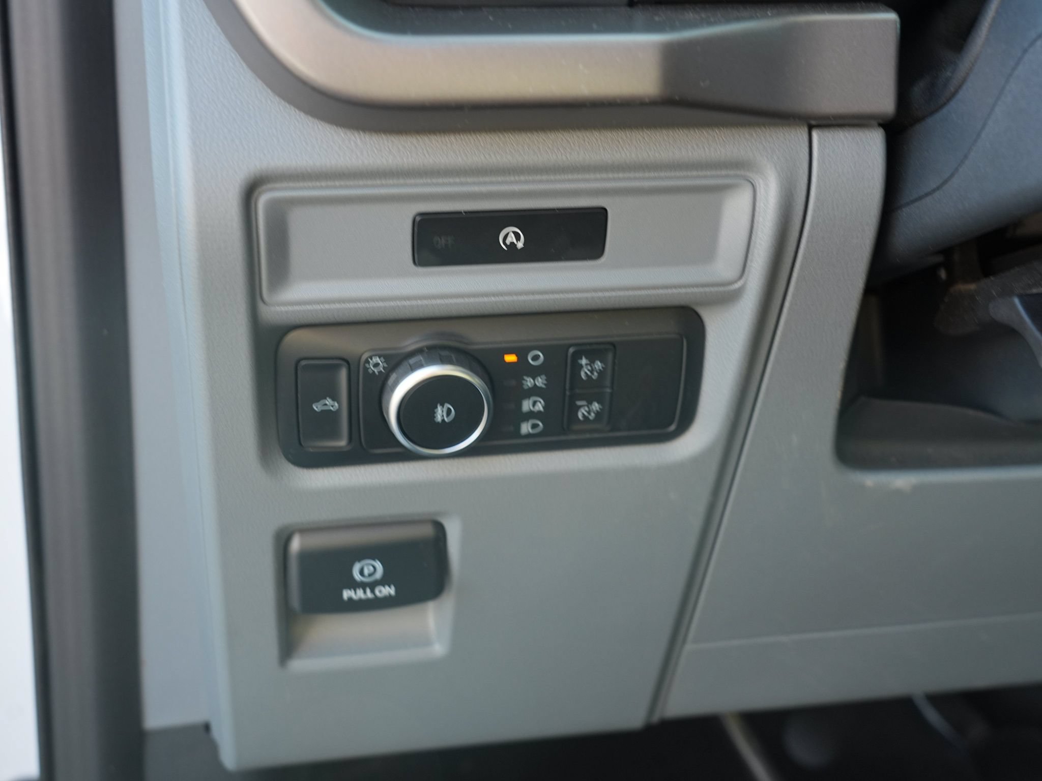 Used 2025 Ford F150 XLT w/ Equipment Group 301A Standard AWD/4WD image 16