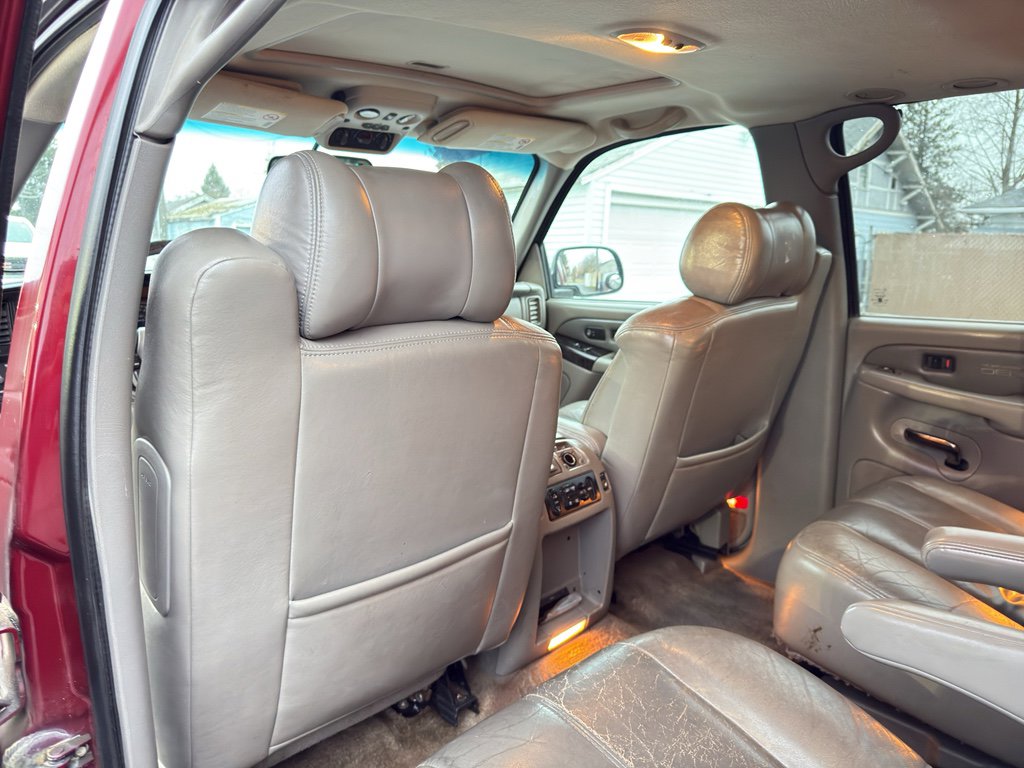 Used 2001 GMC Yukon XL Denali image 11