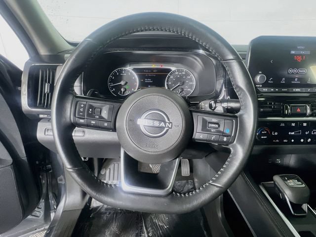 Used 2023 Nissan Pathfinder SV FWD image 16