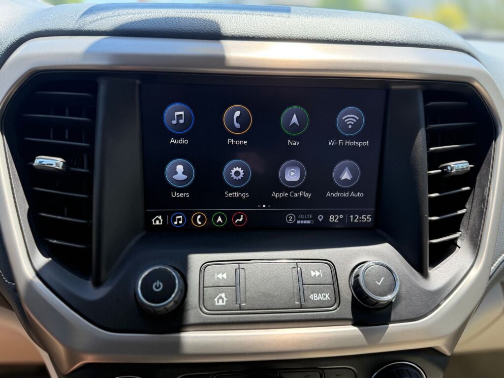 Used 2023 GMC Acadia Denali AWD/4WD image 17