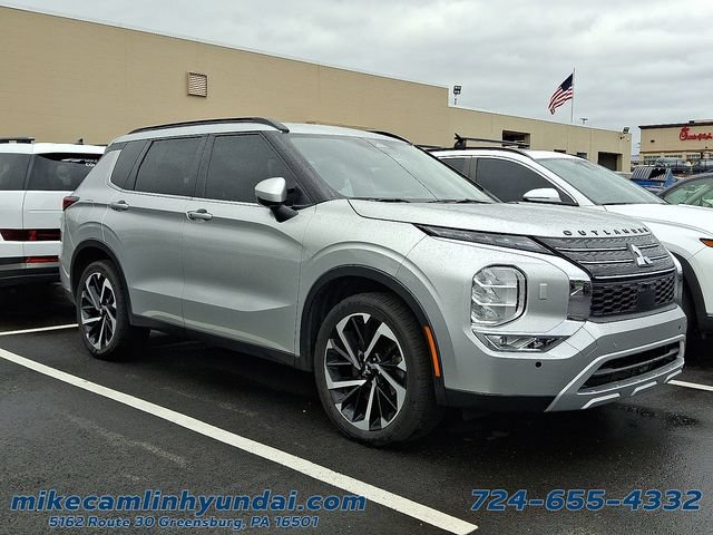 Used 2023 Mitsubishi Outlander SE