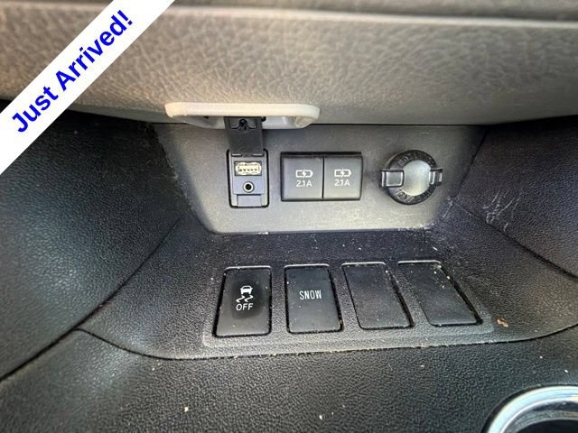 Used 2018 Toyota Highlander LE FWD image 37