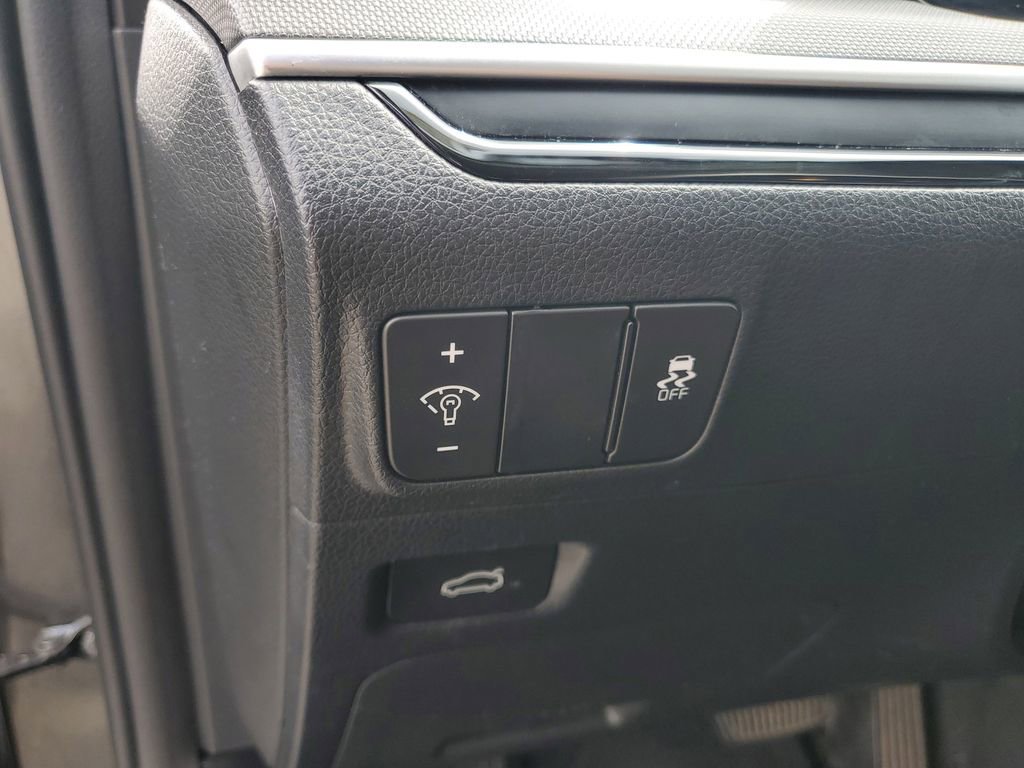 Used 2025 Kia K5 LXS FWD image 16