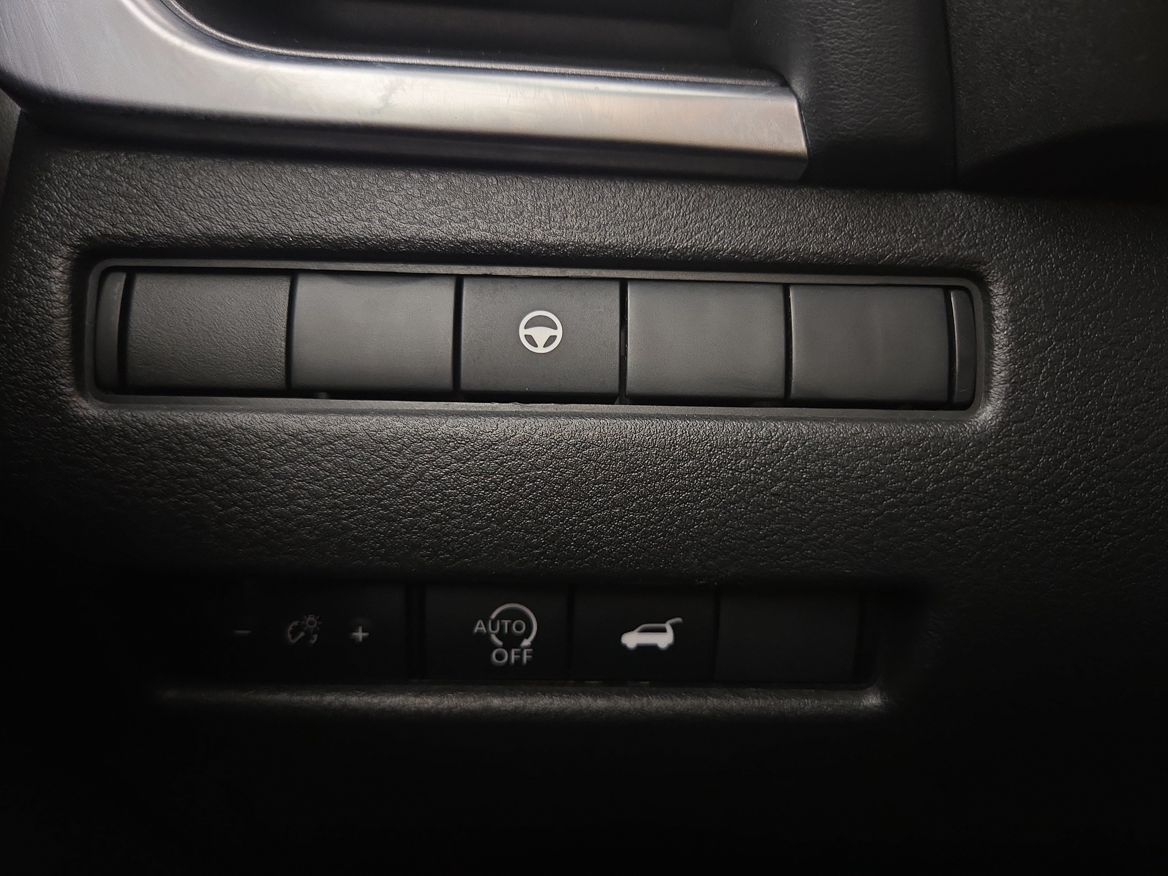 Used 2024 Nissan Rogue SV AWD/4WD image 24