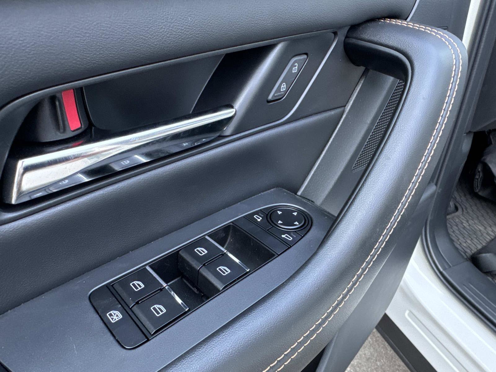 Used 2025 MAZDA CX-90 Plug-In Hybrid w/ Preferred image 14