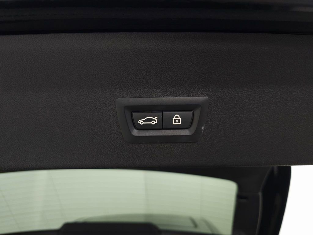 Used 2020 BMW X4 xDrive30i w/ Premium Package image 9