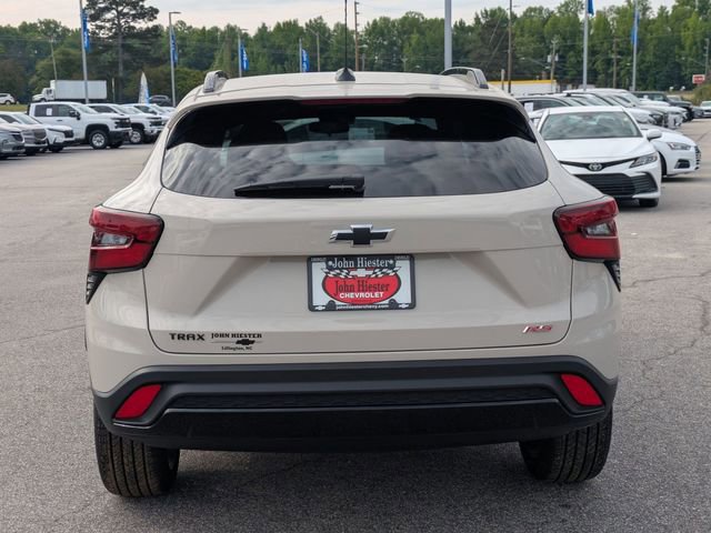 New 2026 Chevrolet Trax RS w/ Sunroof Package FWD image 4