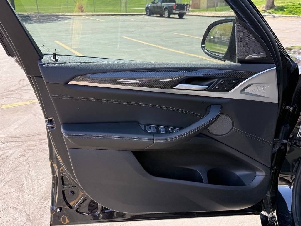 Used 2024 BMW X3 M40i image 9