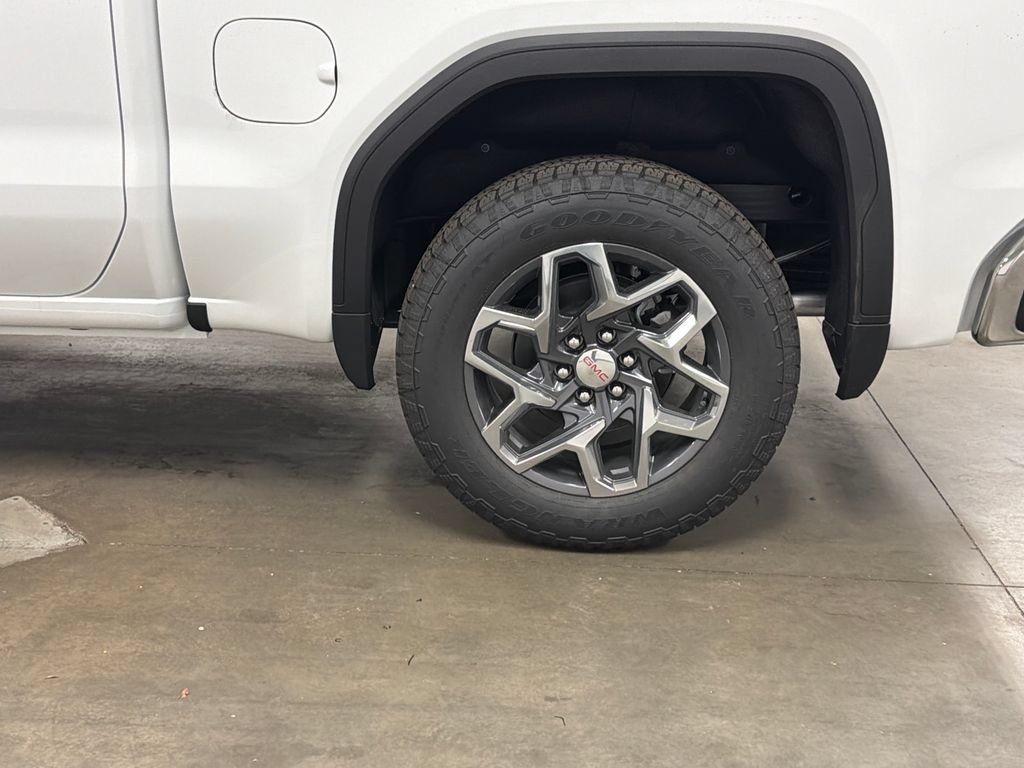 New 2026 GMC Sierra 1500 SLT AWD/4WD image 11