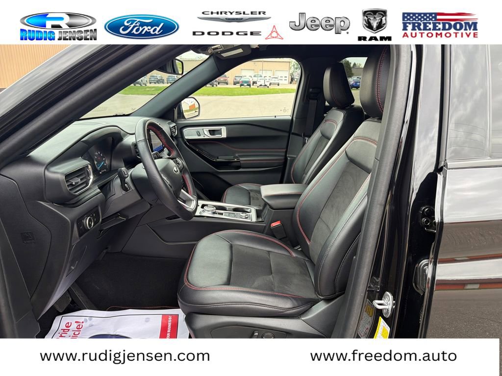 Used 2023 Ford Explorer ST-Line w/ Class IV Trailer Tow Package AWD/4WD image 9