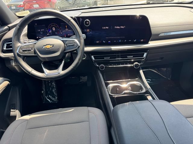 Certified 2025 Chevrolet Traverse LT AWD/4WD image 12