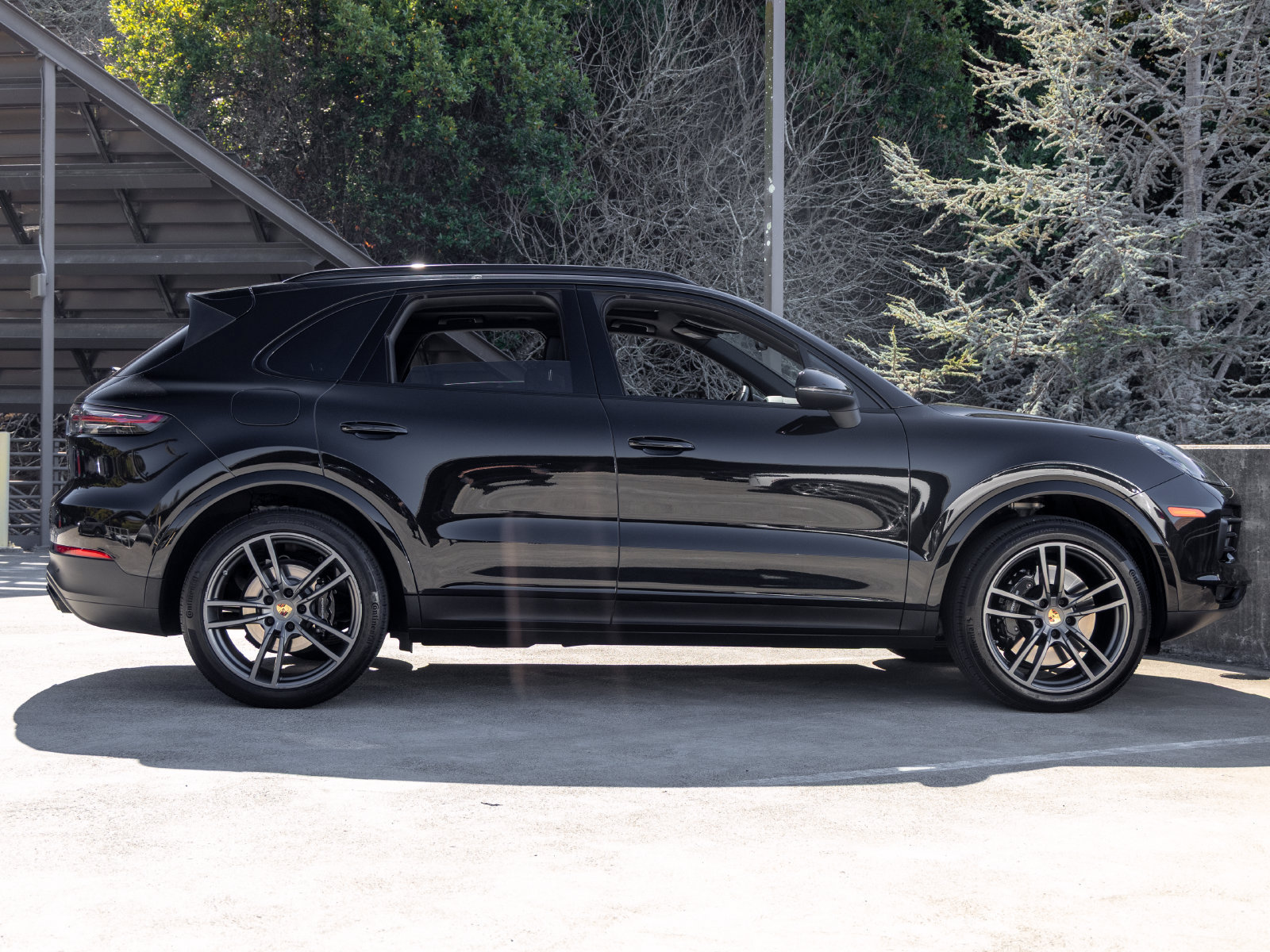 Certified 2023 Porsche Cayenne S Platinum AWD/4WD image 12