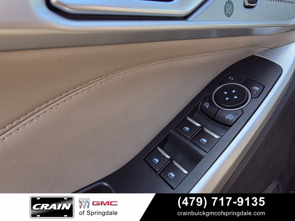 Used 2023 Ford Explorer XLT w/ Equipment Group 202A AWD/4WD image 12